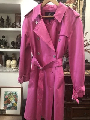 博柏利女式雨衣 — 第 1/4 张图片