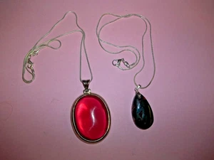 2 ROSA UND GRÜNE ACHAT STEINE HALSLOS MIT SILBER .925 KETTEN - HALSLOS - Bild 1 von 9