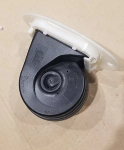 FIAMM HORN ASSEMBLY 7042-AM80SX  004192/2021 - Picture 1 of 4