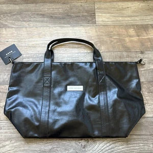 John Varvatos Kunstleder Weekender Fitness Reisetasche - Schwarz NEU - Bild 1 von 5