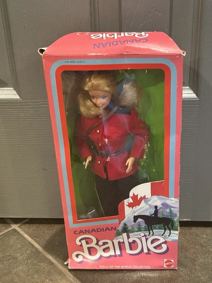 CANADIAN BARBIE DOLLS OF THE WORLD COLLECTION DOLL 1987 MATTEL #4928 VINTAGE