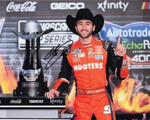 AUTOGRAPHED 2024 Chase Elliott #9 Hooters Racing TEXAS WIN (Victory Lane Cowboy - Picture 1 of 1