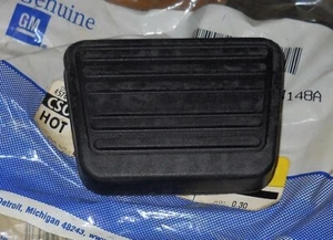 NOS 1985-2012 Chevrolet GMC Truck Tahoe Yukon Suburban Brake Clutch Pedal Pad - Picture 1 of 1