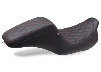 Asiento de motocicleta Mustang para 08-24 HD FL Touring negro cuadrado con costuras rojas Foto 1 de 3