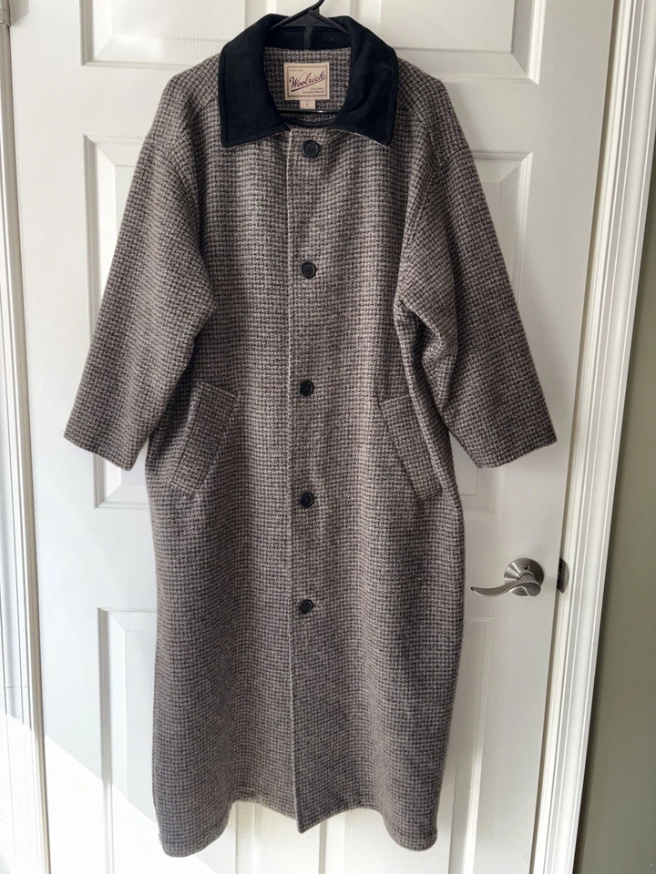 Woolrich Trench Coat 100% Wool Plaid Men’s Medium Gray & Black Lambsuede Collar - Image 1 of 4