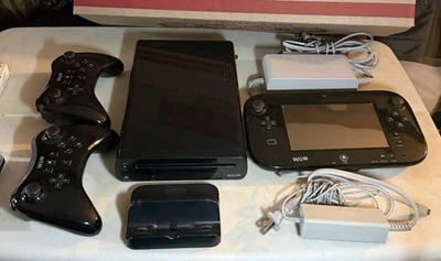 Paquete Consola Nintendo Wii U Negra 32GB WUP-101 (02)Completa Con Cables Probada Foto 1 de 4