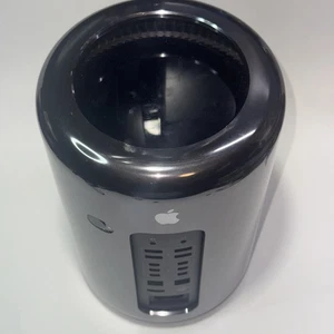 Apple Mac Pro 2013 1TB SSD Pre Owned Needs New OS Turns On FOR REPAIR - Picture 1 of 7