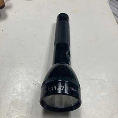 Linterna negra vintage sin letra serie # Maglite 2C celda 9" con bombilla extra EE. UU. Foto 1 de 4