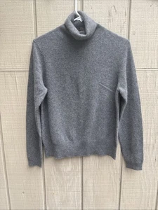 Croft & Barrow Cashmere Gray Turtleneck Long Sleeve Sweater Size M New - Picture 1 of 13