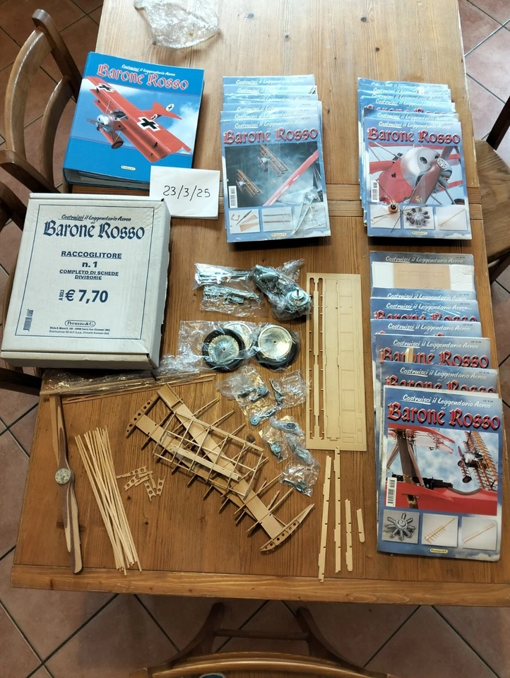 1/8 Hachette Fokker DR1 WW1 Barone Rosso  - Immagine 1 di 4