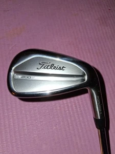 Titleist T200 Pw RIGHT-HANDED Steel Shaft Regular Flex 39in - Bild 1 von 7