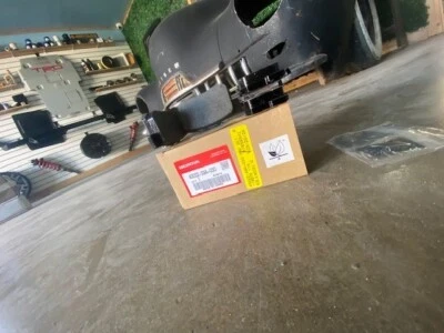 (1) Pastillas de freno traseras 43022-S9A-030 originales OEM Honda 2005-12 CR-V Foto 1 de 2