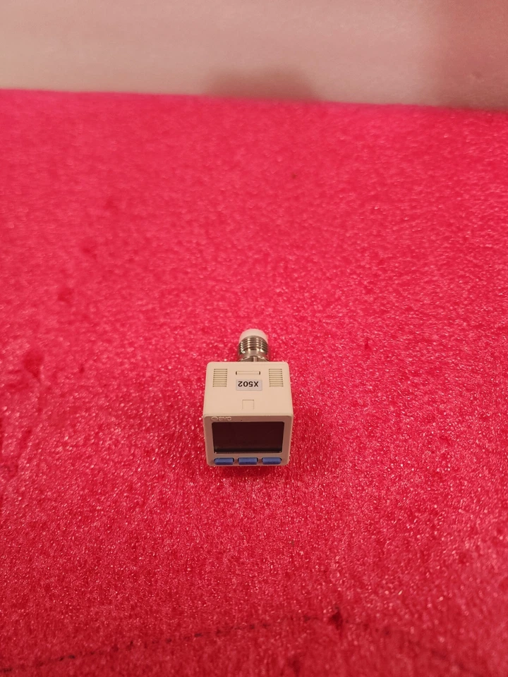 SMC ISE20C-R-A2 Digital Pressure Sensor New Out of Box - Image 1 of 1