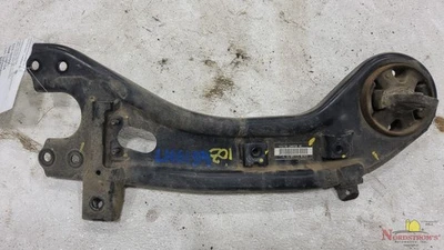 2019 Hyundai Santa Fe Rear Lower Trailing Arm Left - Imagem 1 de 4