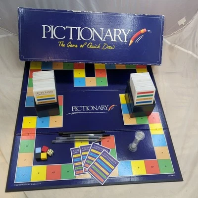 PICTIONARY 1993 Board Game Parker Vintage Quick Draw Charades Z - Image 1 of 4