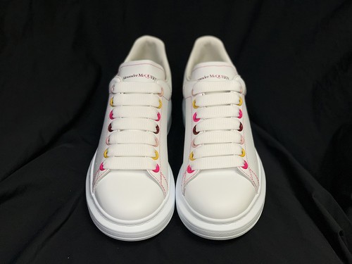 Alexander McQueen Sovrasuola bianca arcobaleno 19001492