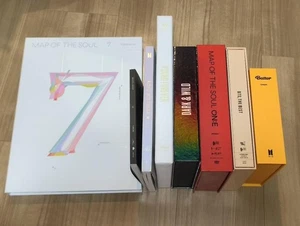 Lote de 8 álbumes de CD de BTS diferentes épocas incluye pegatinas y extras - Imagen 1 de 12