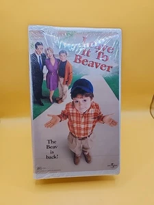 Leave it to Beaver (VHS, 1998) Christopher McDonald Cameron Finley Sealed New - Foto 1 di 4