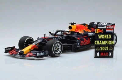 Minichamps 1:18 Red Bull RB16B Max Verstappen Abu Dhabi "1. World Champion" 2021 - Bild 1 von 4