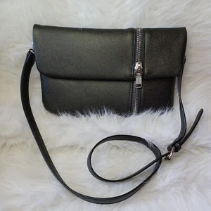 SIMPLY NOELLE Black Crossbody Shoulder Bag Purse Silver Zipper Accent Adjustable - Picture 1 of 20