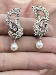 Vintage Marvella Dangle Kunstperle Strass silberfarben Clip On Kletterer Ohrringe - Bild 1 von 10