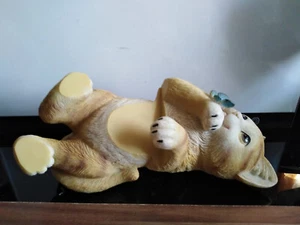 beigefarbene Keramikkatze, die man an Regal oder Schrank usw. hängen kann - Bild 1 von 4