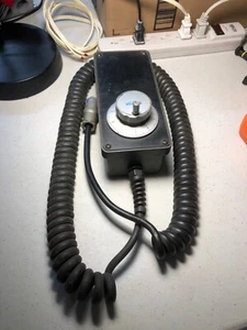 Euchner Handimpulsgeber HKE011-100A05-045326 _ 045326 MPG Handrad - Bild 1 von 2