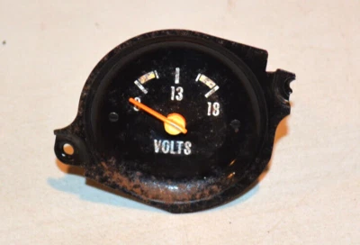 CHEVROLET C10 20 SILVERADO SIERRA BLAZER JIMMY BATTERY VOLTS GAUGE 1973-1987 Foto 1 de 3