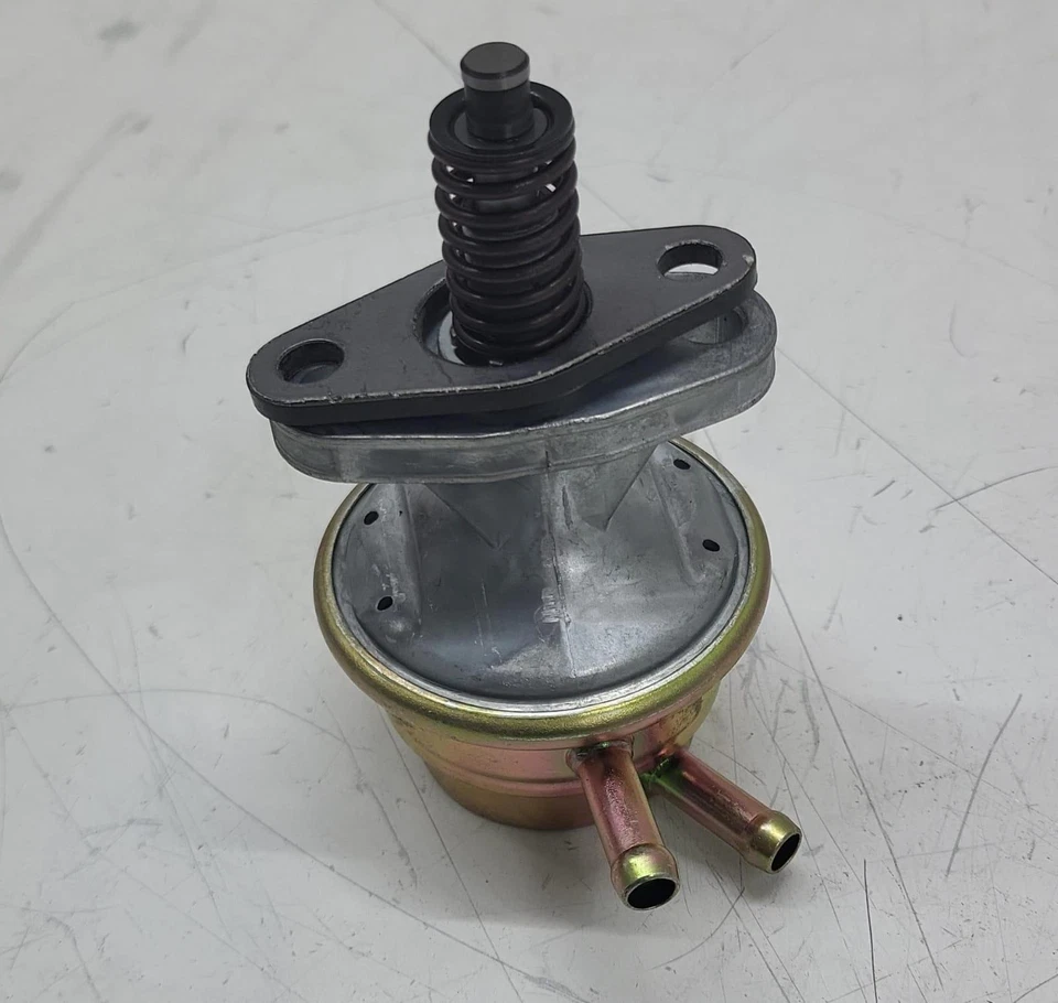 Bomba de combustible Pierburg para Opel Admiral Código: 72097152 Foto 1 de 1