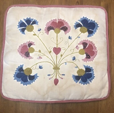 VTG Floral Crewel Embroidery Pillow Mid Century Boho Cottage Core *READ* - Image 1 of 4