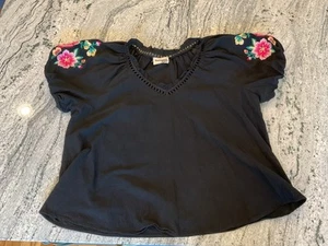 Savanna Jane bestickt Blumen Puffärmel schwarz Shirt 2X - Bild 1 von 9