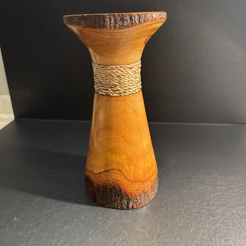 Jarrón de madera de mango vintage original con cuerda decorativa, hecho en costo Arica   Foto 1 de 4