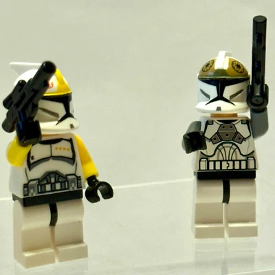LEGO: (2) Star Wars CLONE TROOPERS Commander sw0481 & sw0221-Genuine LEGOS-NICE! - Image 1 of 4