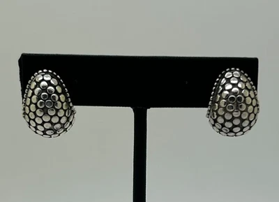 Pendientes de vientre de Buda de ley punteados John Hardy Foto 1 de 4