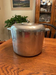 VTG Magnalite GHC 12 Quart 11 Liter Stockpot w/Lid Round Dutch Oven Made in USA - Picture 1 of 6