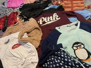 wholesale lot Mens and Womens Clothes (150+ items) - Picture 1 of 12