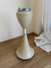 Posacenere vintage da terra.