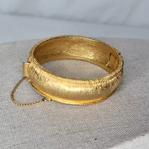 Pulsera Hattie Carnegie Vintage Cepillado Tono Dorado Textura Cadena de Seguridad Firmada - Imagen 1 de 11