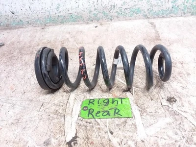 Muelle helicoidal trasero lado conductor o pasajero HYUNDAI SANTA FE 2024 FABRICANTE DE EQUIPOS ORIGINALES  Foto 1 de 4