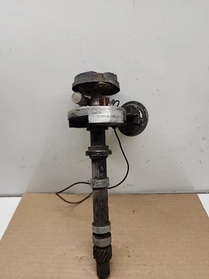 1960-1969 GMC DELCO REMY DISTRIBUTOR CORE 8K21 SBC CHEVY USED #1111489 - Image 1 of 4