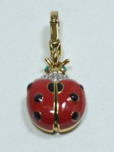 Juicy Couture Charm Coccinella apribile in metallo smaltato e brillantini. - Imagen 1 de 4