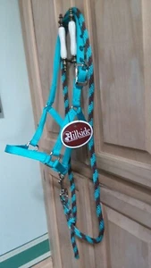 NWT HILLSIDE ARNÉS NYLON FOAL/Small Pony TURNOUT HALTER w/Lead Teal - Imagen 1 de 3