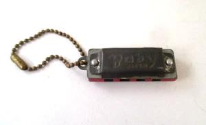 Vintage MINIATURE 'BABY' HARMONICA KEYCHAIN 'TRUST IN THE LORD' - Picture 1 of 7