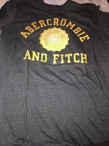 Abercrombie & Fitch Maglietta Grafica Grigio Giallo 2012 Y2K Uomo Manica Corta Small - Foto 1 di 7