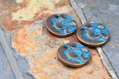 Charms Antique Copper Blue Round Flower Patina 15mm, 10pc - Image 1 of 4