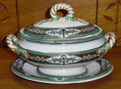 Antique W.T. Copeland Porcelain Sauce Boat Tureen & Underplate - Venetia - Image 1 of 4