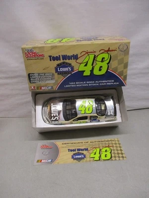 Racing Champions Jimmie Johnson Lowes 2004 plateado cromo coche de persecución 1/24 Foto 1 de 2