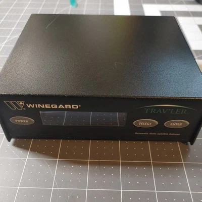 Winegard Trav'ler Automatic Multi-Satellite Antenna Unit 2412298 NO POWER SUPPLY - Image 1 of 3