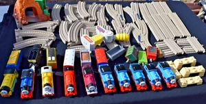Riesiges Konvolut Thomas Train & Friends Trackmaster Schienen Fernzubehör UNGETESTET - Bild 1 von 24
