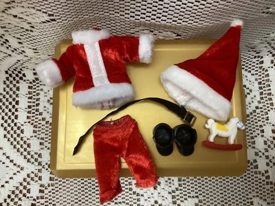 Barbie Kelly Club Santa Claus Muñeca Conjunto 2003 Mattel Top Pantalones Botas Sombrero Acceso Foto 1 de 4